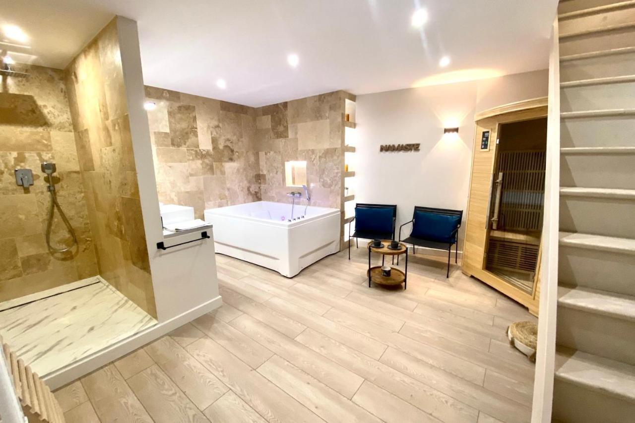 Le Loft - Bain Jacuzzi Et Sauna นีมส์ ภายนอก รูปภาพ